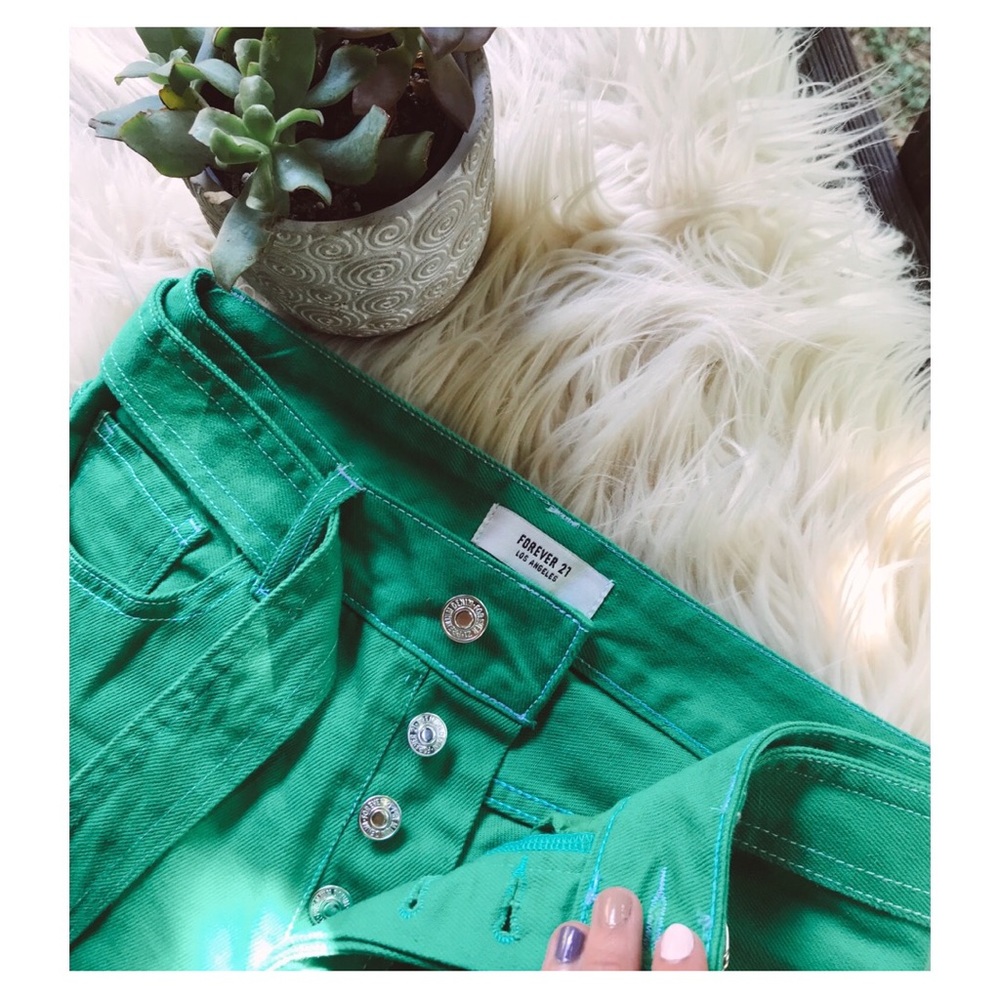 ✰ Green Forever 21 Mini Skirt ✰